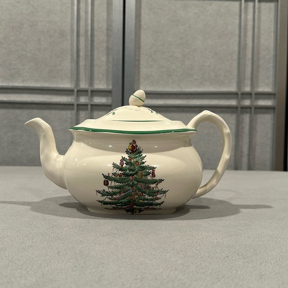 Spode Christmas Teapot.
